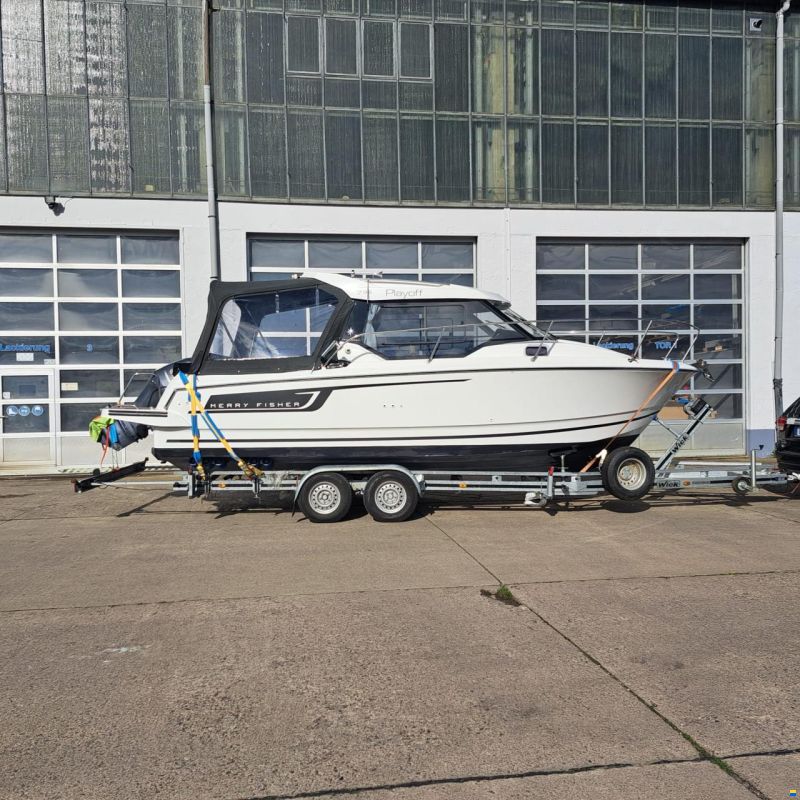 Jeanneau Merry Fisher 795