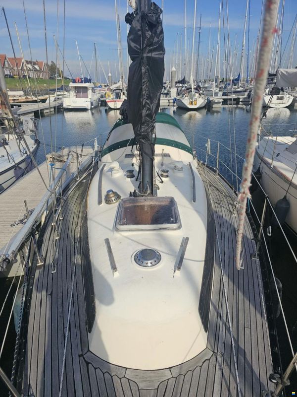 Dekker & Zonen Defender 32