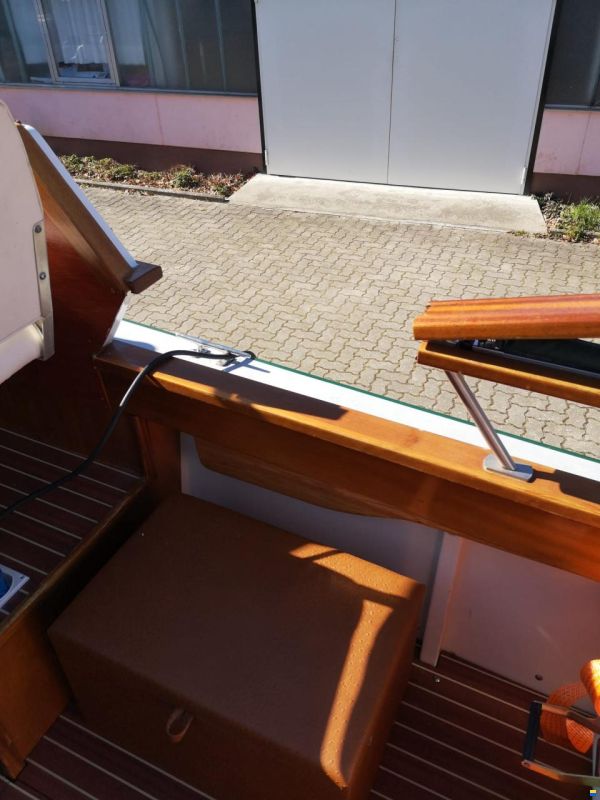 Explorer 22