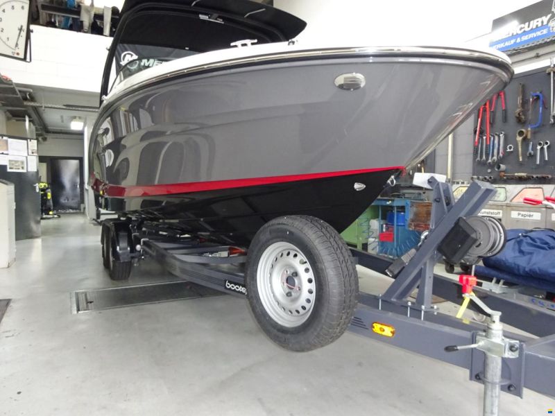Sea Ray 210 SPX
