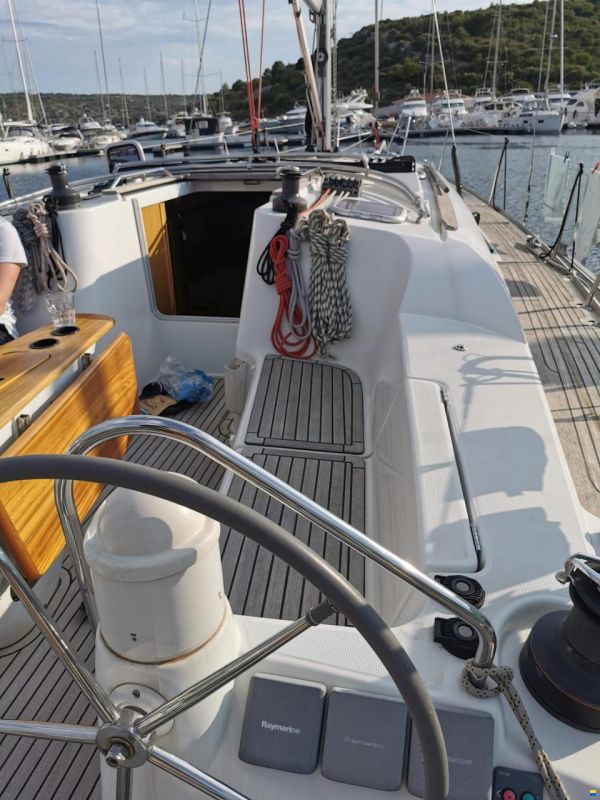 Jeanneau 42i