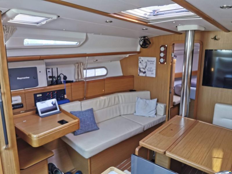 Jeanneau 42i