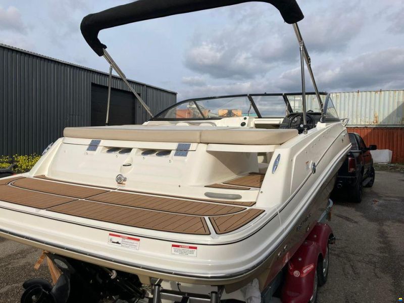 Bayliner VR5 Cuddy