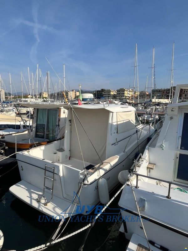 Beneteau Antares 760