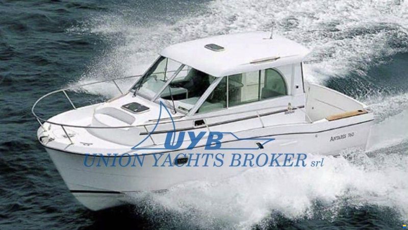 Beneteau Antares 760