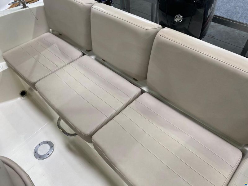 Quicksilver ACTIV 605 SUNDECK