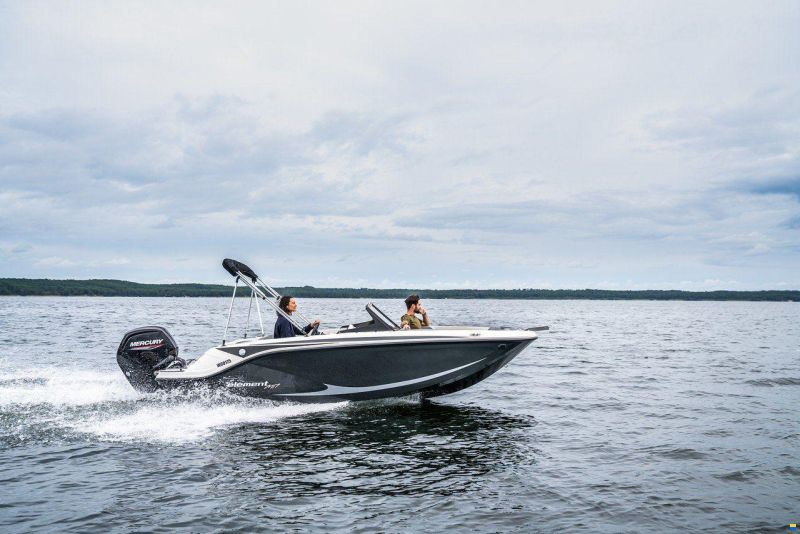 Bayliner ELEMENT M17