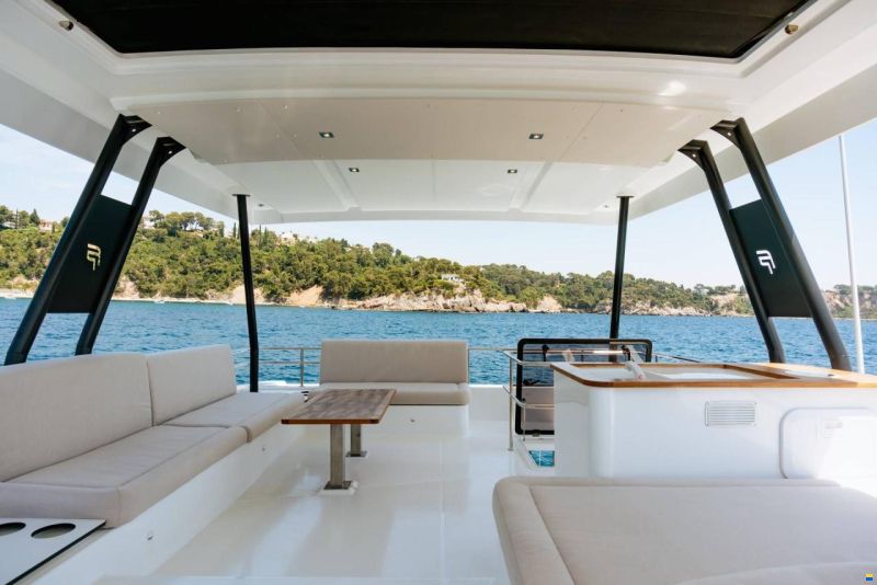 Fountaine-Pajot MY6