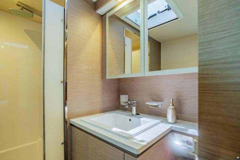 Fountaine-Pajot MY6