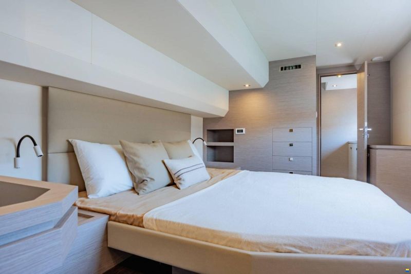 Fountaine-Pajot MY6
