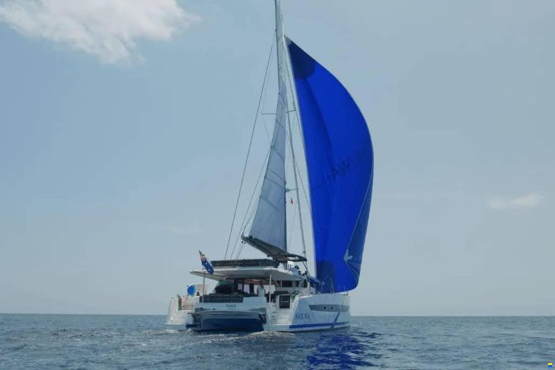 Fountaine-Pajot Aura 51