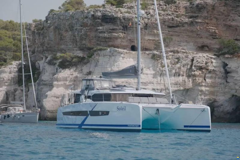 Fountaine-Pajot Aura 51