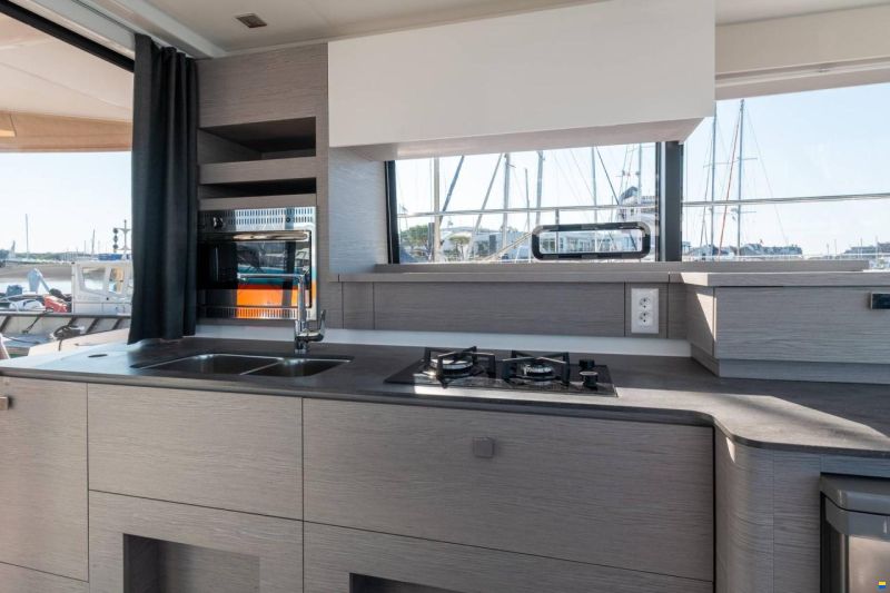 Fountaine-Pajot MY4.S