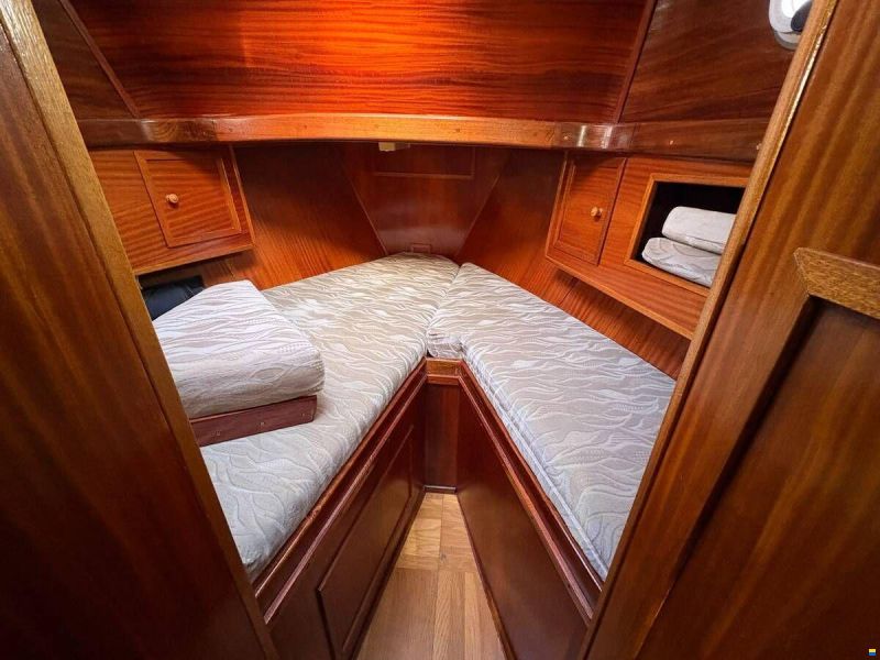 Molenmaker en Mantel kotter motorsailer