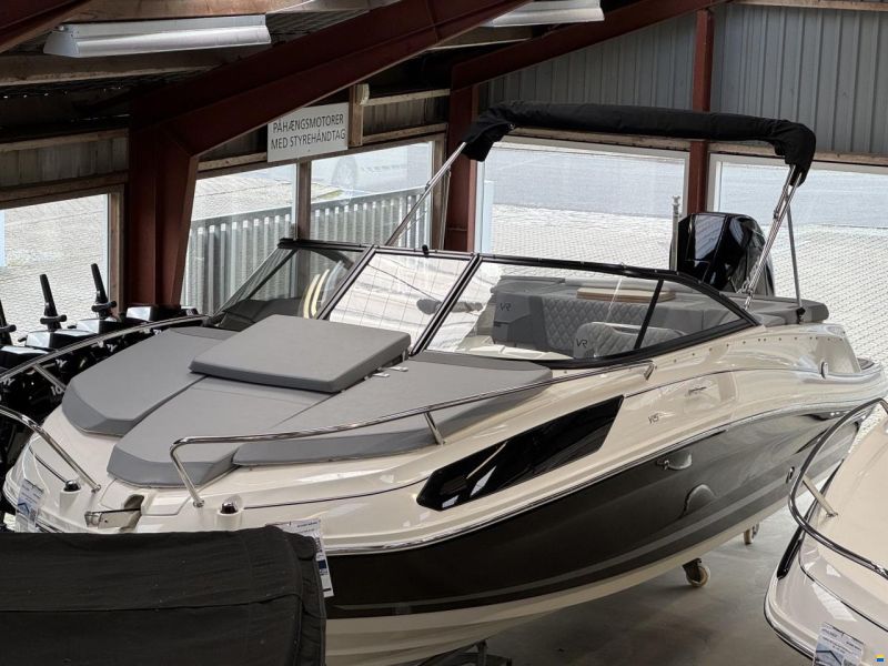 Bayliner VR5 Cuddy med Mercury F200 XL-E