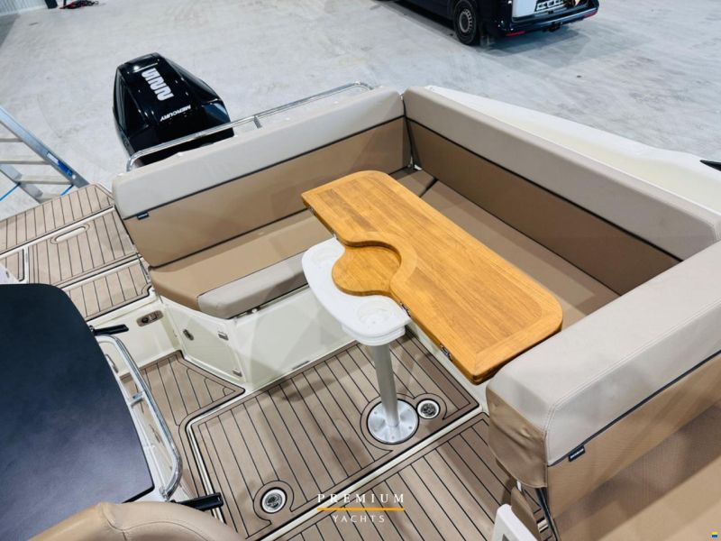 Quicksilver 755 Cruiser