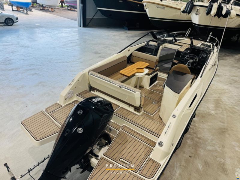 Quicksilver 755 Cruiser