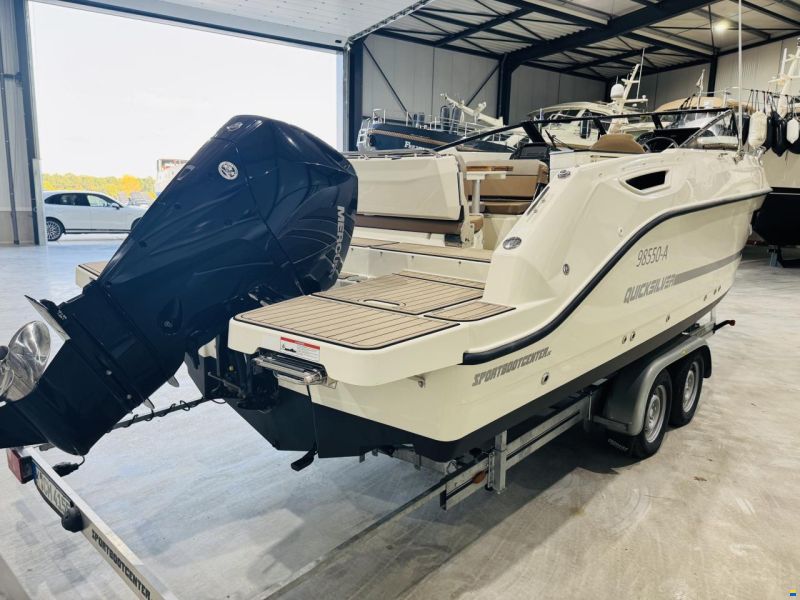 Quicksilver 755 Cruiser