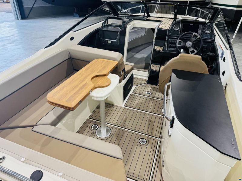 Quicksilver 755 Cruiser