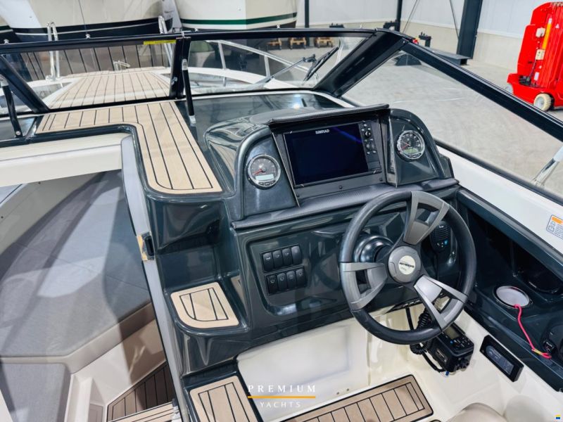 Quicksilver 755 Cruiser