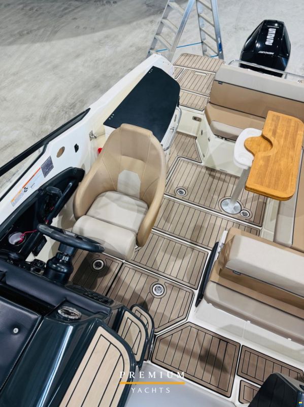 Quicksilver 755 Cruiser