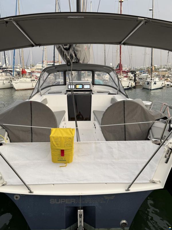 Dragonfly 36 ft Performance Model