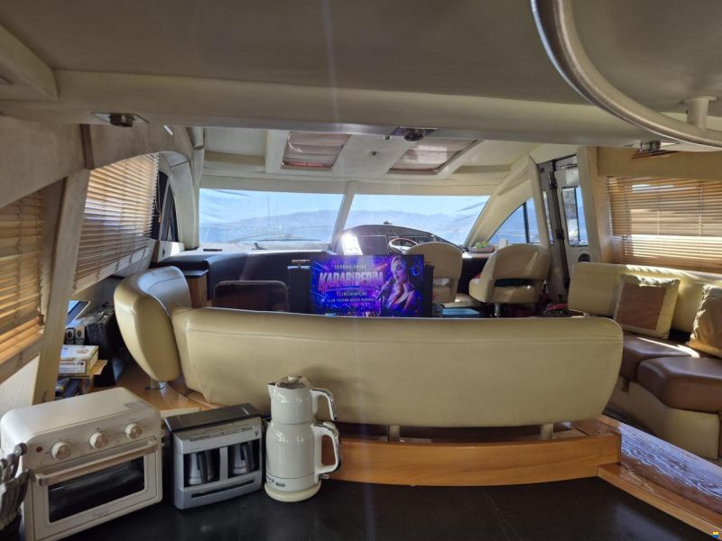 Sealine T60