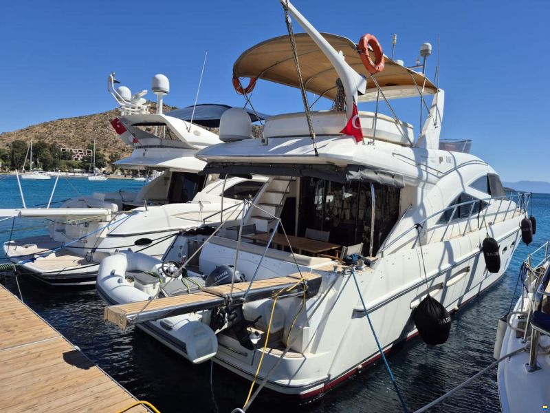 Sealine T60
