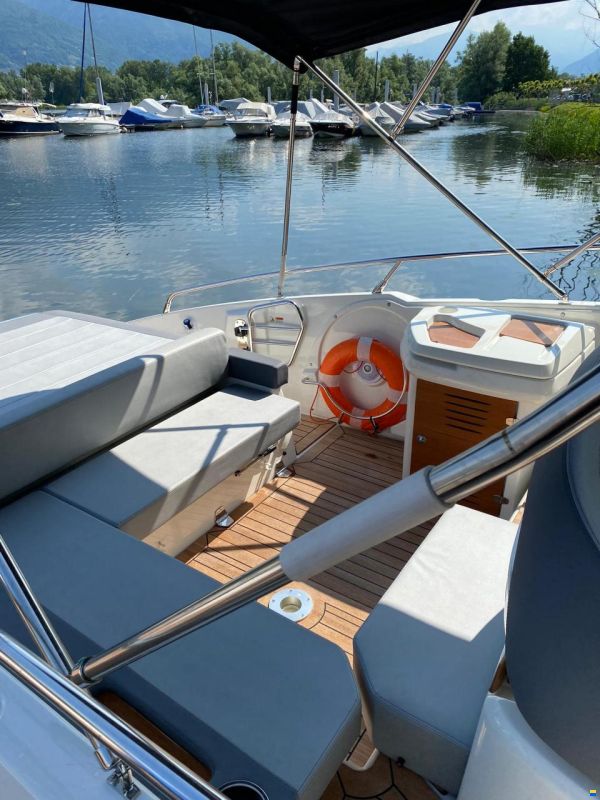 Cranchi Endurance 30