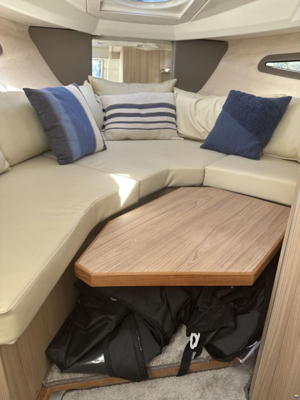 Cranchi Endurance 30