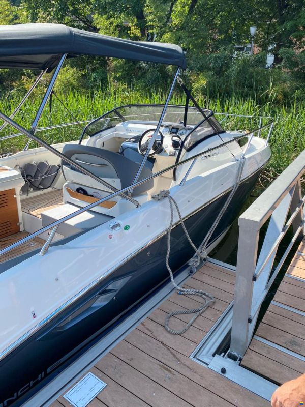 Cranchi Endurance 30