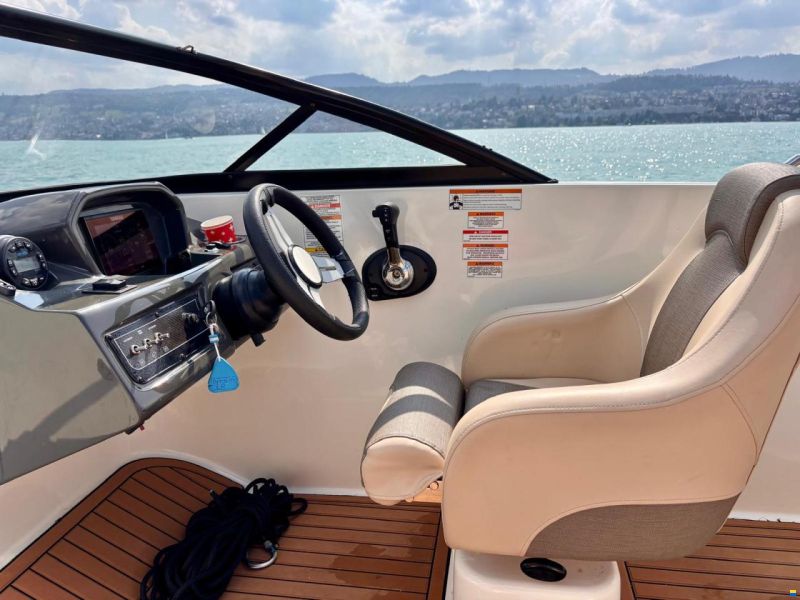 Bayliner VR5