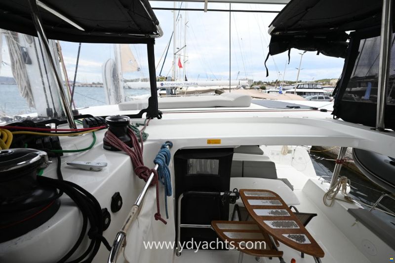 Lagoon 42