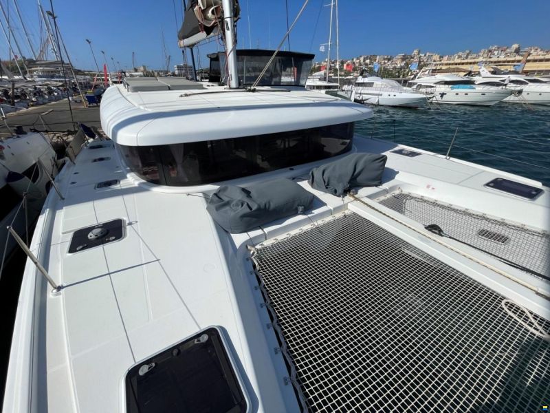 Lagoon 42