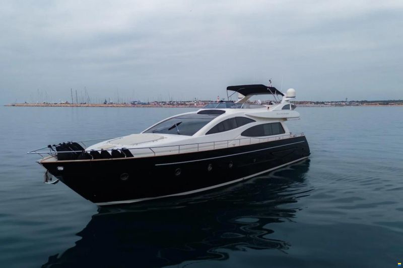Riva 75' Venere