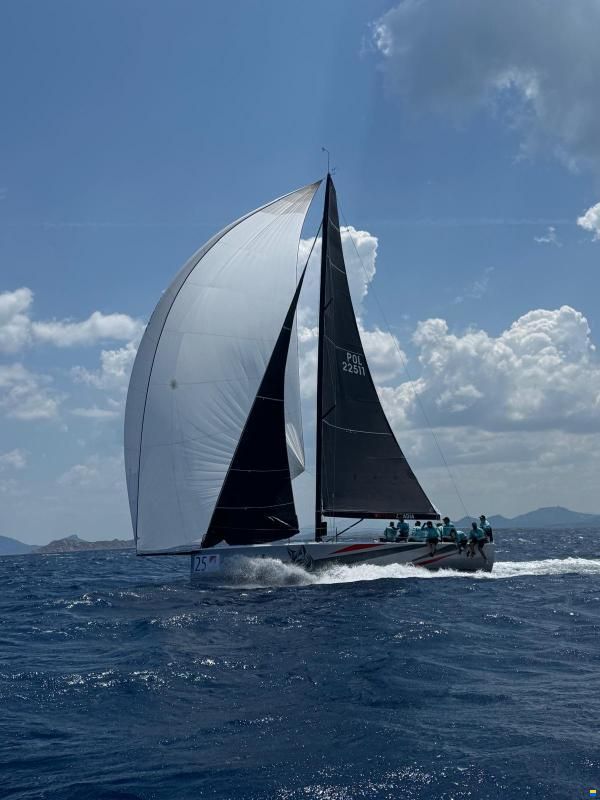 Hakes Marine HH42
