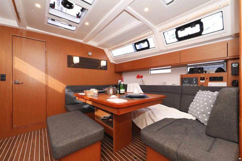 Bavaria CRUISER 46