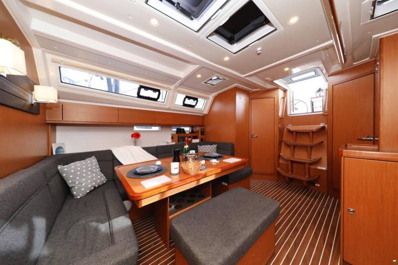 Bavaria CRUISER 46