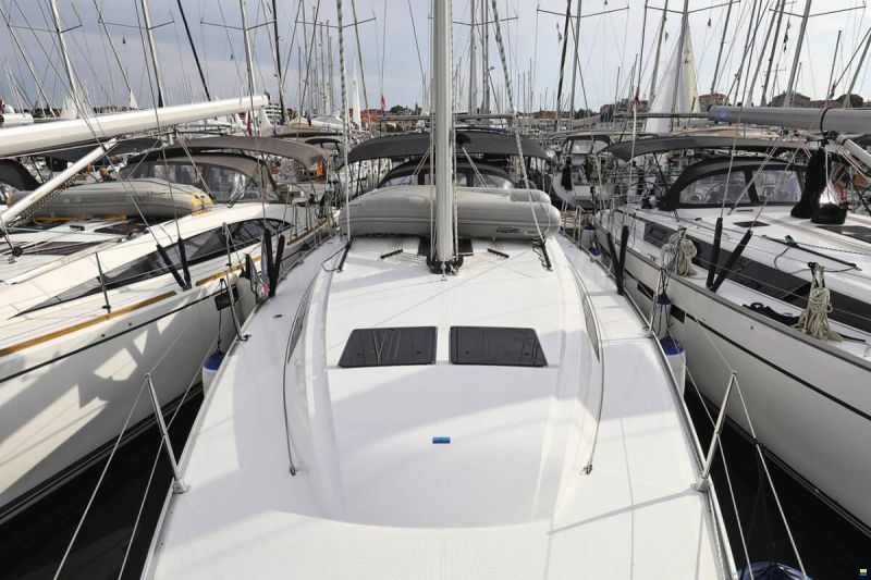 Bavaria CRUISER 46