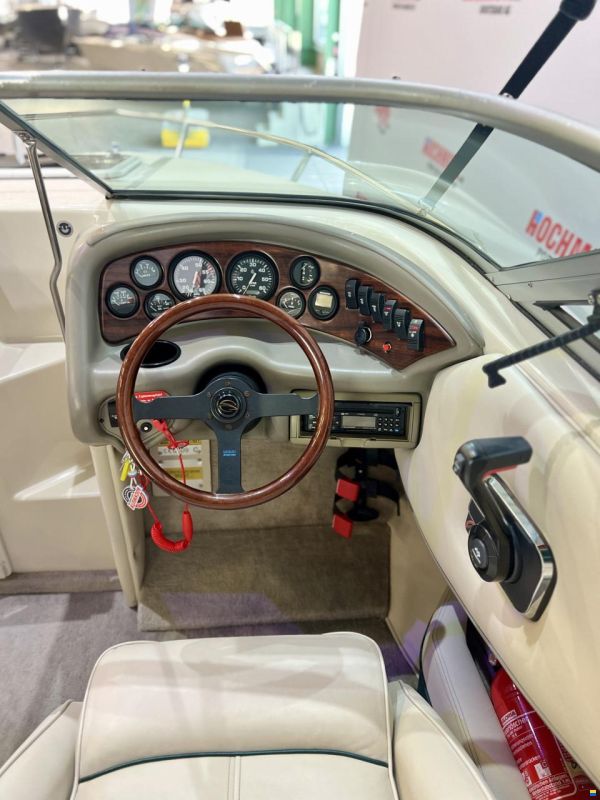 Crownline 202 CC