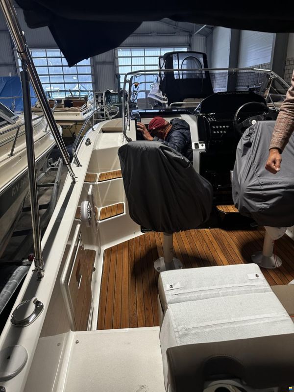 Atlantic Marine 690 Sun Cruiser