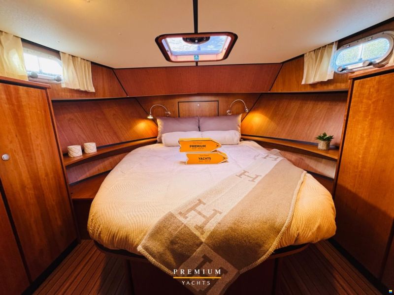 Linssen Grand Sturdy 29.9 sedan