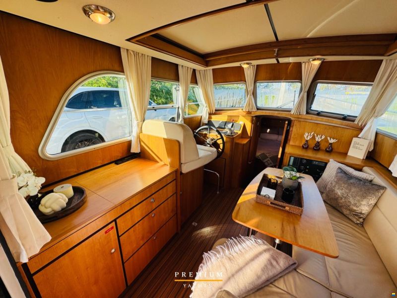 Linssen Grand Sturdy 29.9 sedan