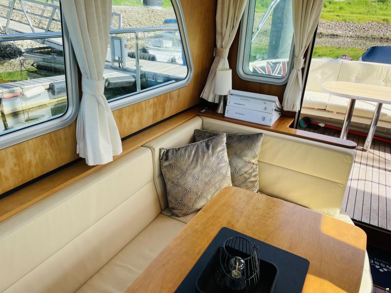 Linssen 29.9 sedan