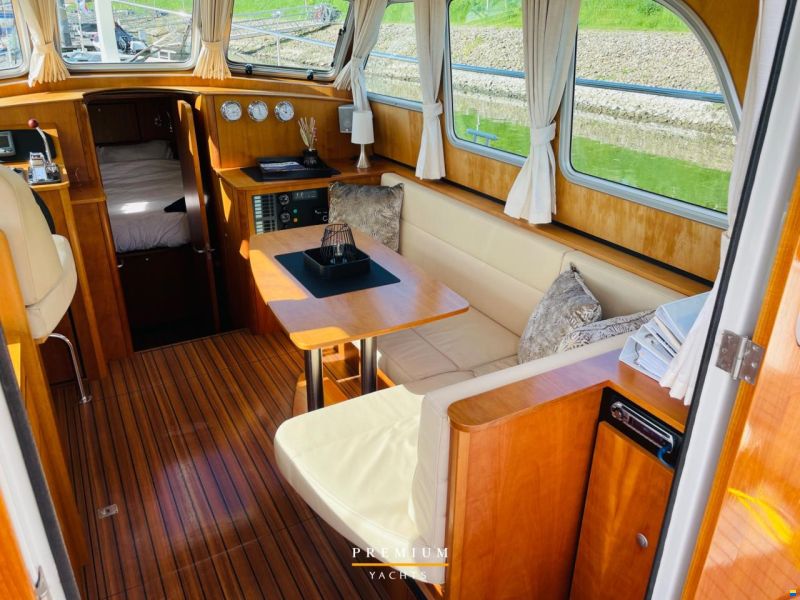 Linssen 29.9 sedan