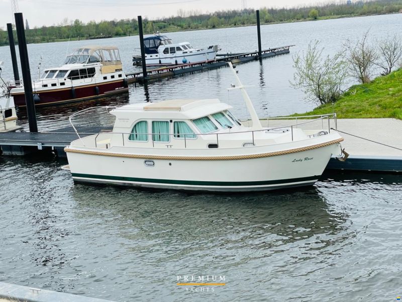 Linssen 29.9 sedan
