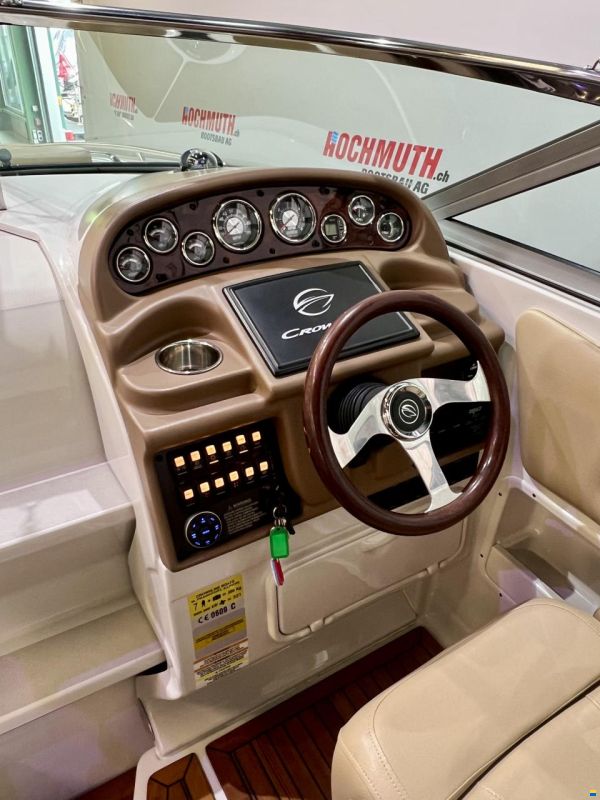 Crownline 266 SC