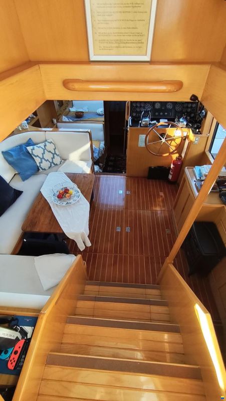 Astor 44