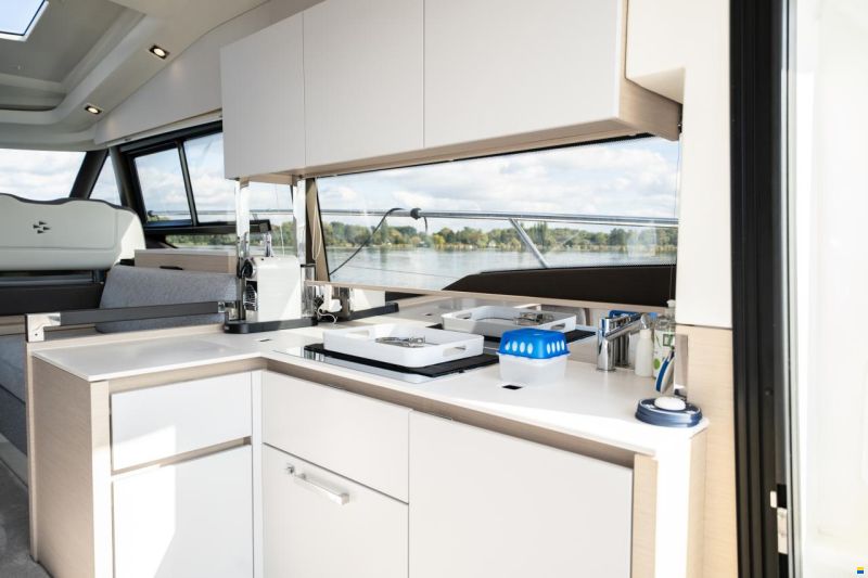 Prestige 460S