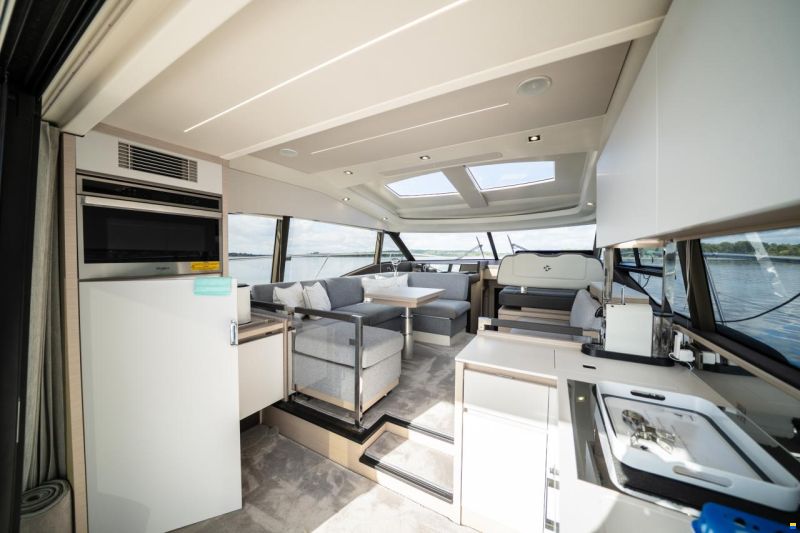 Prestige 460S